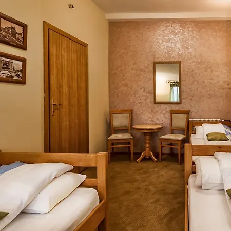 Vukasinovic - Free Parking Casa de hóspedes 4*