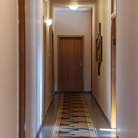 Vukasinovic - Free Parking Penzion 4*