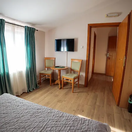 Vukasinovic - Free Parking