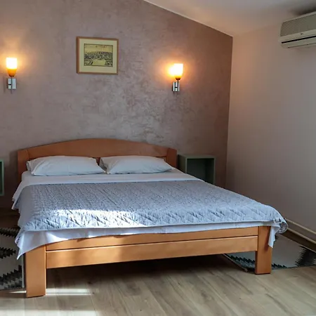 Vukasinovic - Free Parking 4* Bělehrad