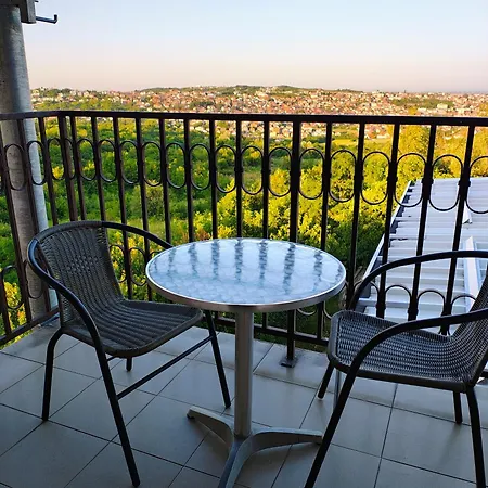 Vukasinovic - Free Parking Bělehrad